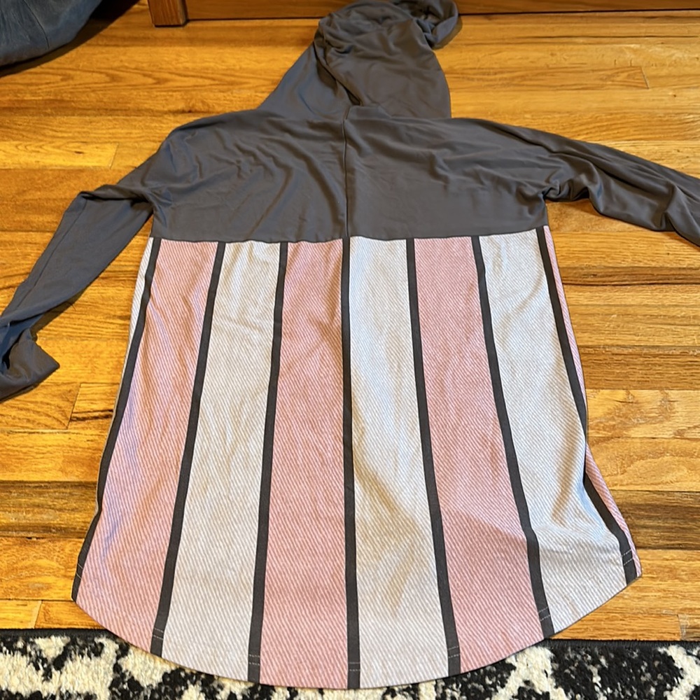 LulaRoe Amber - Picture 5 of 6